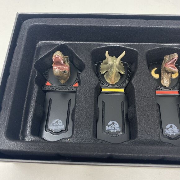 Jurassic Park Bookmarks Set Bookmarks Noble Collections New in Box Dinosaurs - Picture 6 of 7